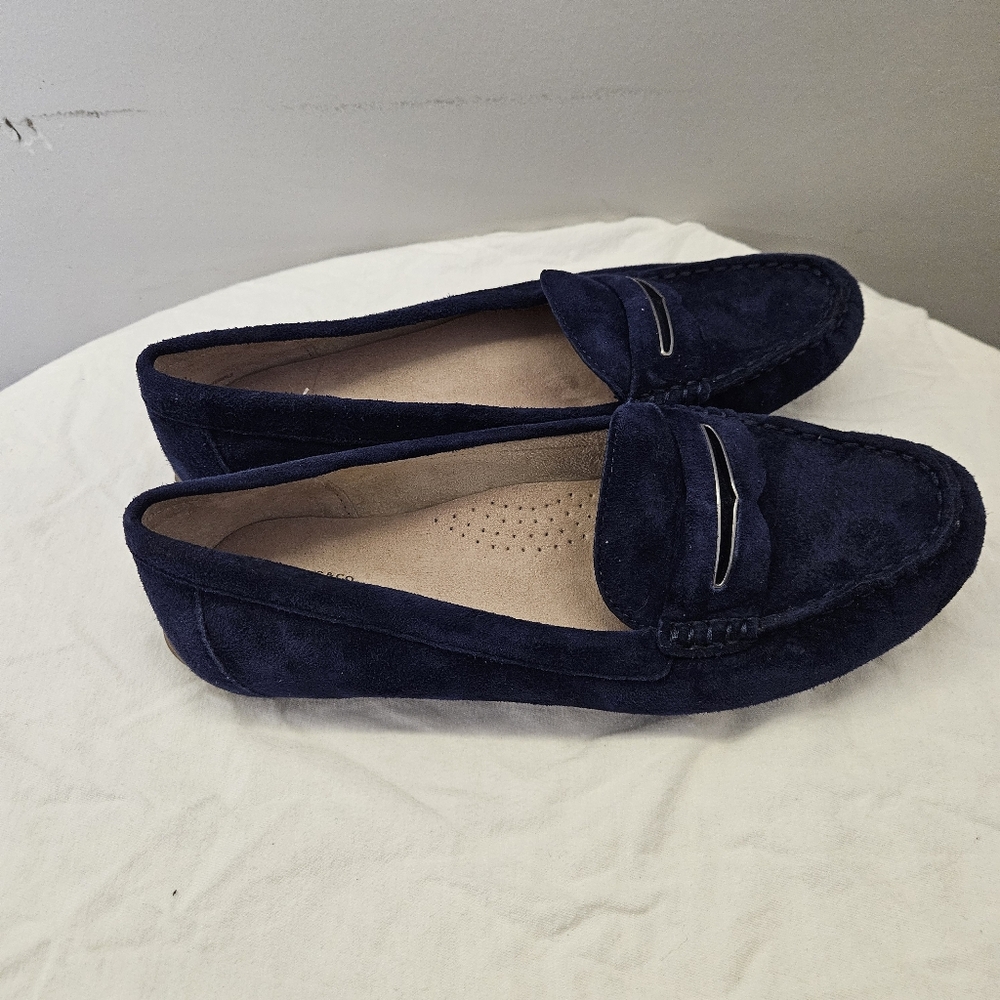 G.H.Bass & Co Navy Suede Moccasins Women Size 9 - Picture 10 of 14